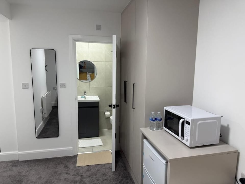 Deluxe Triple Room, Garden View | Interior