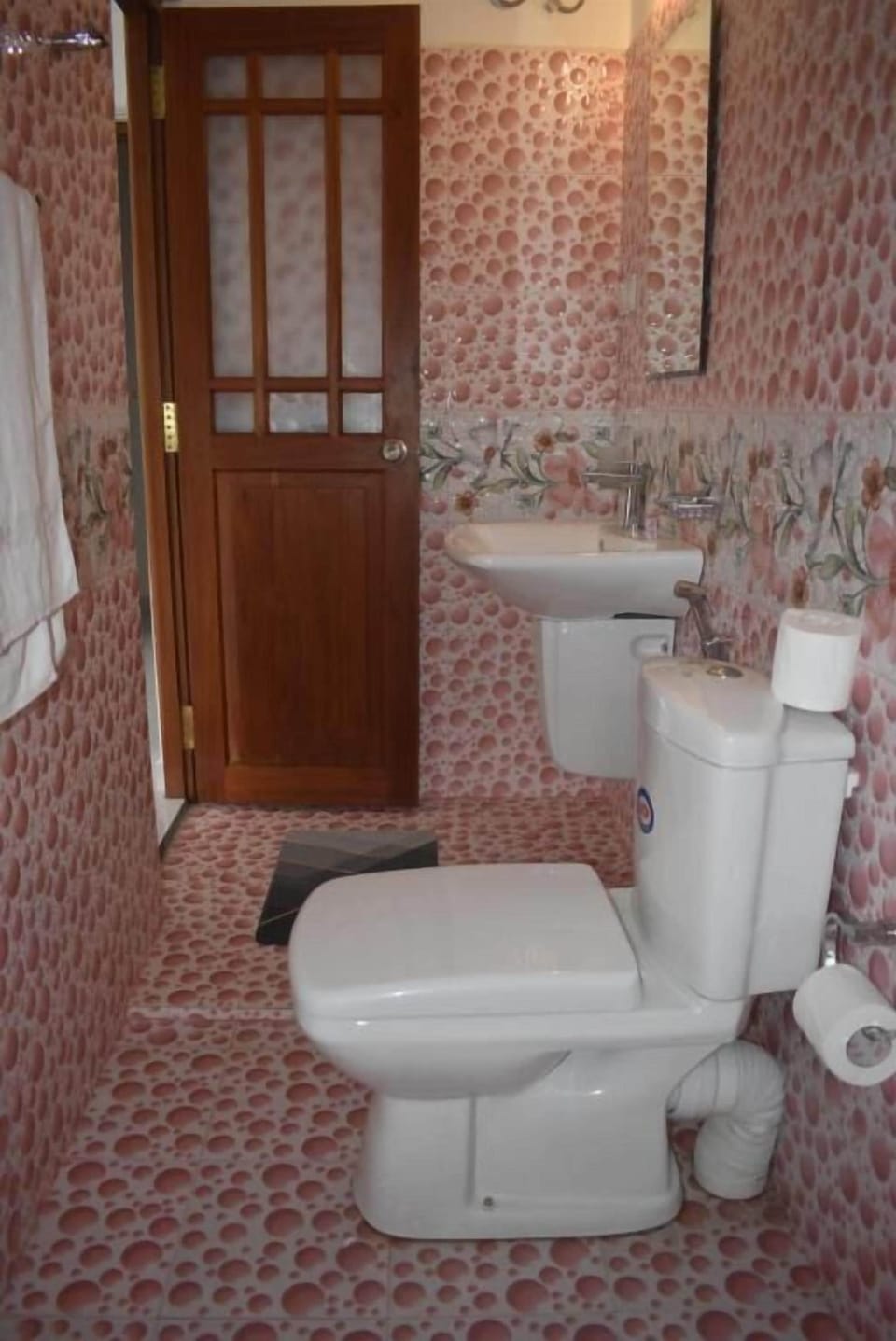 Shower, towels, soap, shampoo