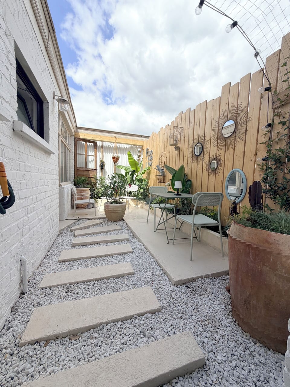 Outdoor dining