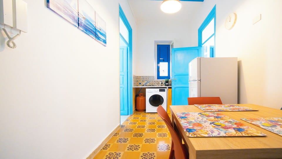 Apartment, Partial Ocean View | Dining