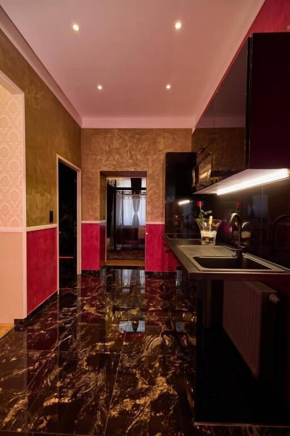 Deluxe Apartment, 1 King Bed, Non Smoking | Private kitchen | Espresso maker, coffee/tea maker, dining table