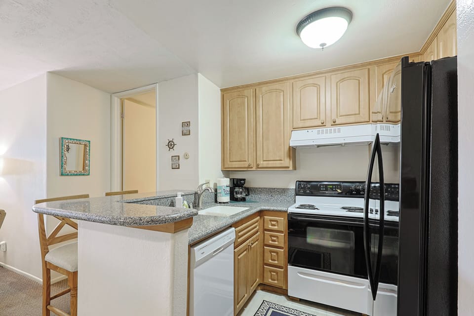 Condo, 1 Queen Bed with Sofa bed (C204 Sunset View Hideaway ) | Private kitchen