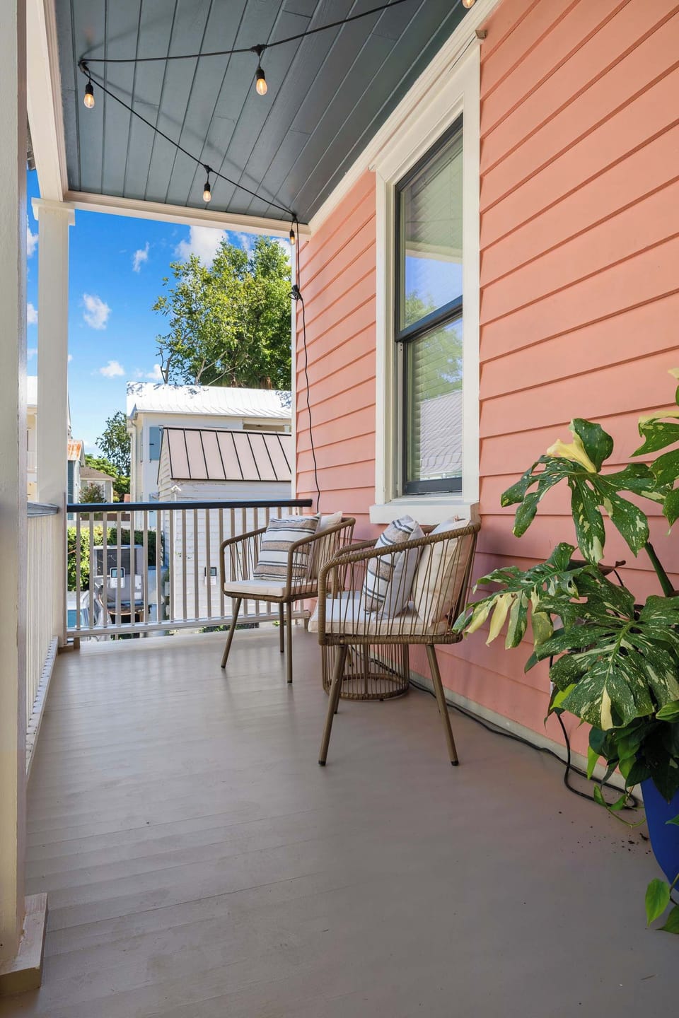 Balcony with outdoor seating space