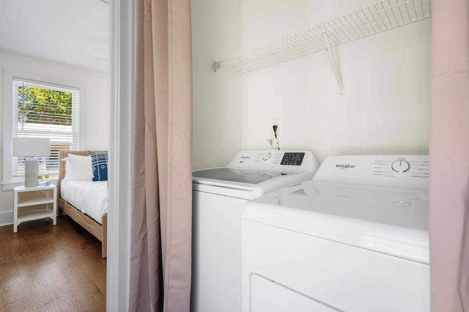 Washer + Dryer