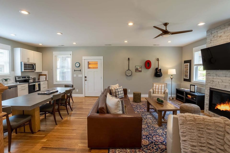 Orange Blossom | Living Room