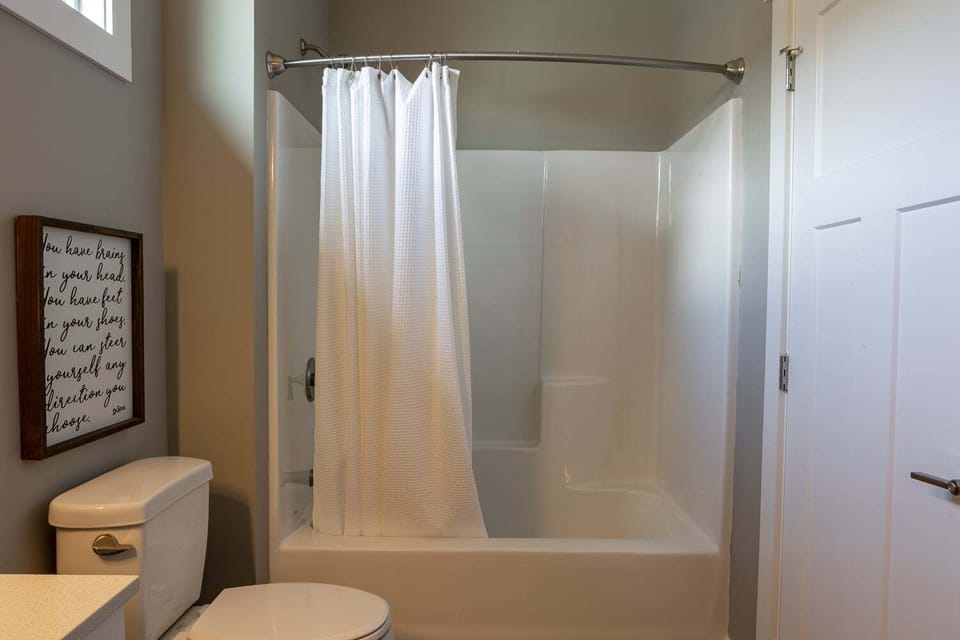 Wildwood Flower | Unit 101 | Bathroom