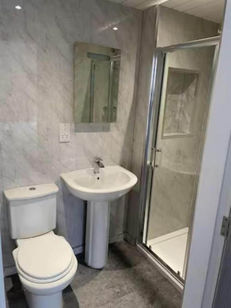Shower, free toiletries, towels, soap