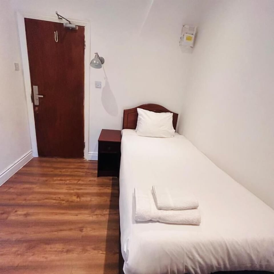 Single Room | WiFi (free)