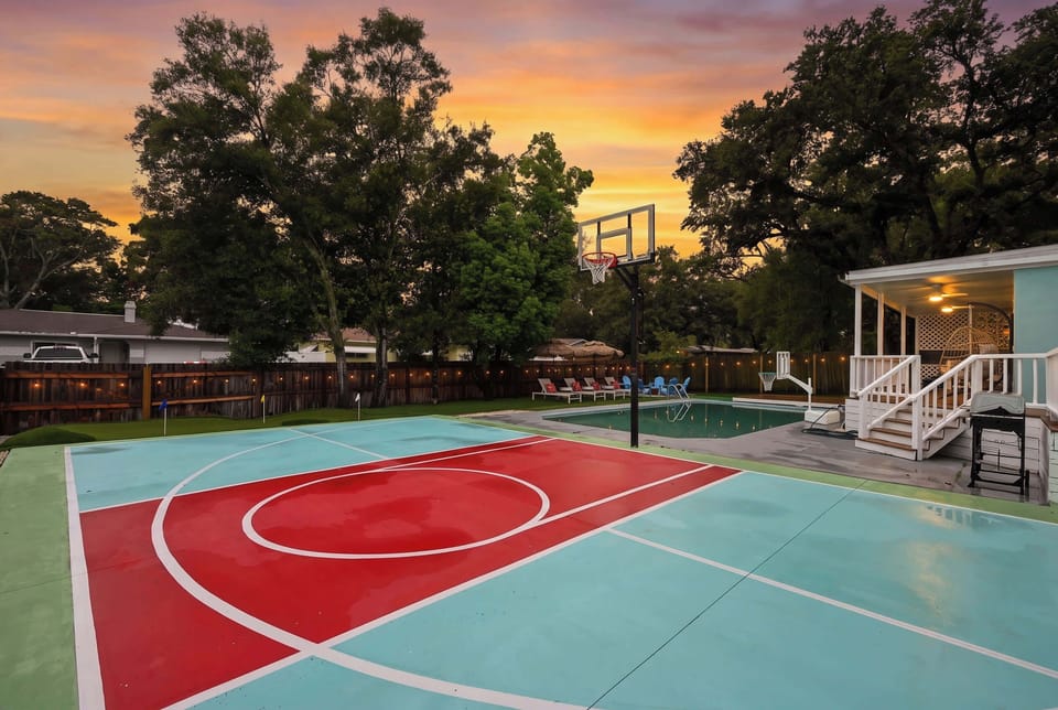 Sport court
