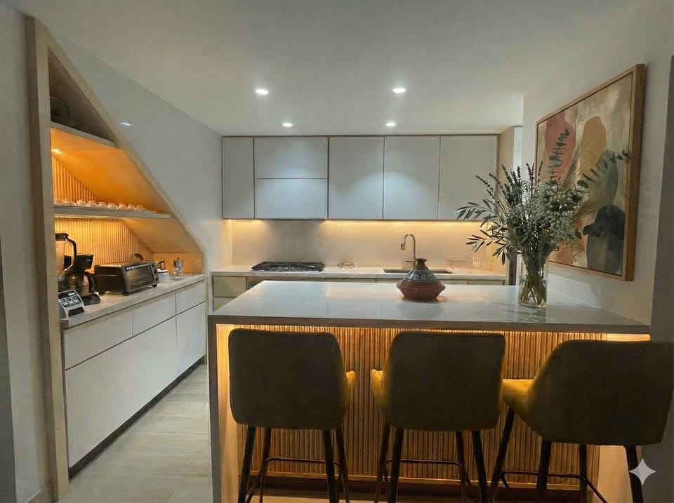 Mini-fridge, microwave, oven, stovetop