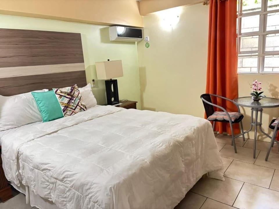 Morne Watt  | In-room safe, iron/ironing board, WiFi (free)