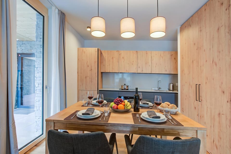 Kitchen and dining area