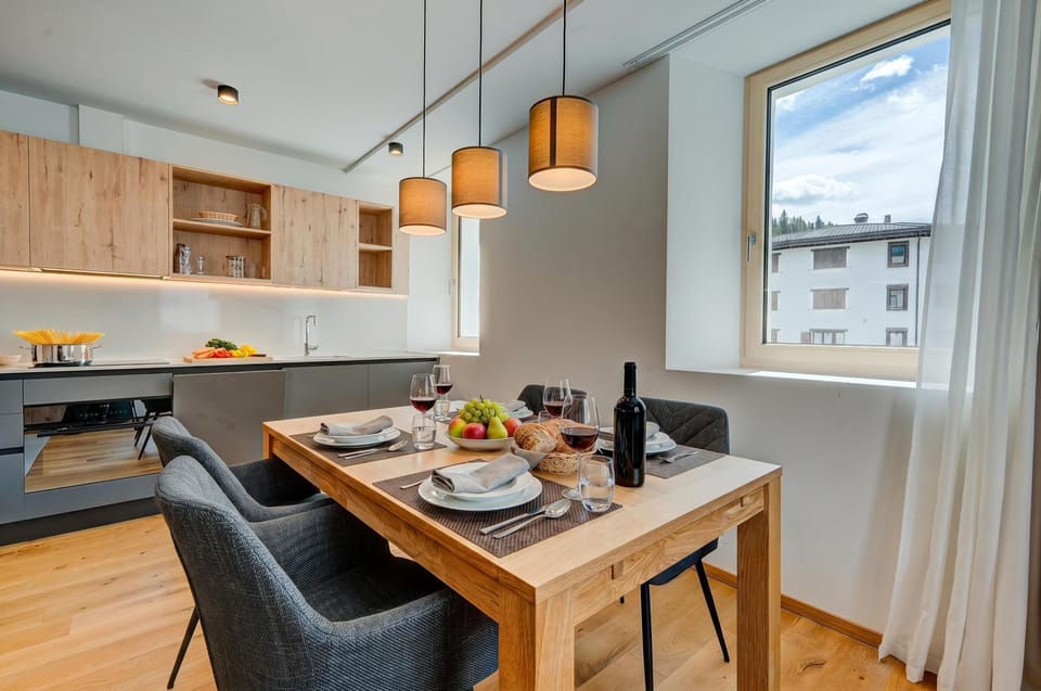 Kitchen and dining area