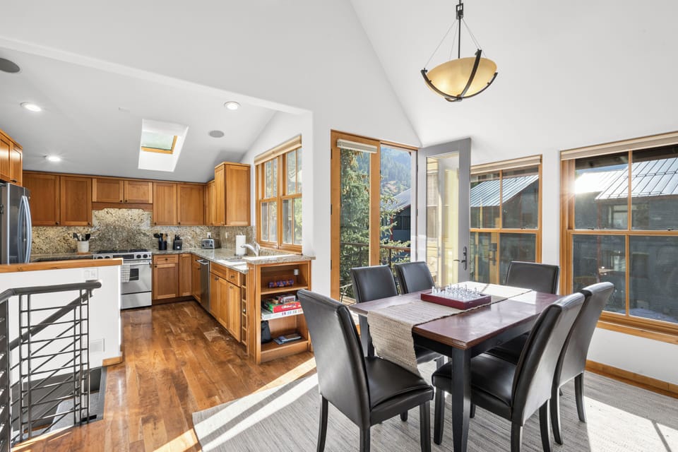 Dining space with wonderful mountain views.