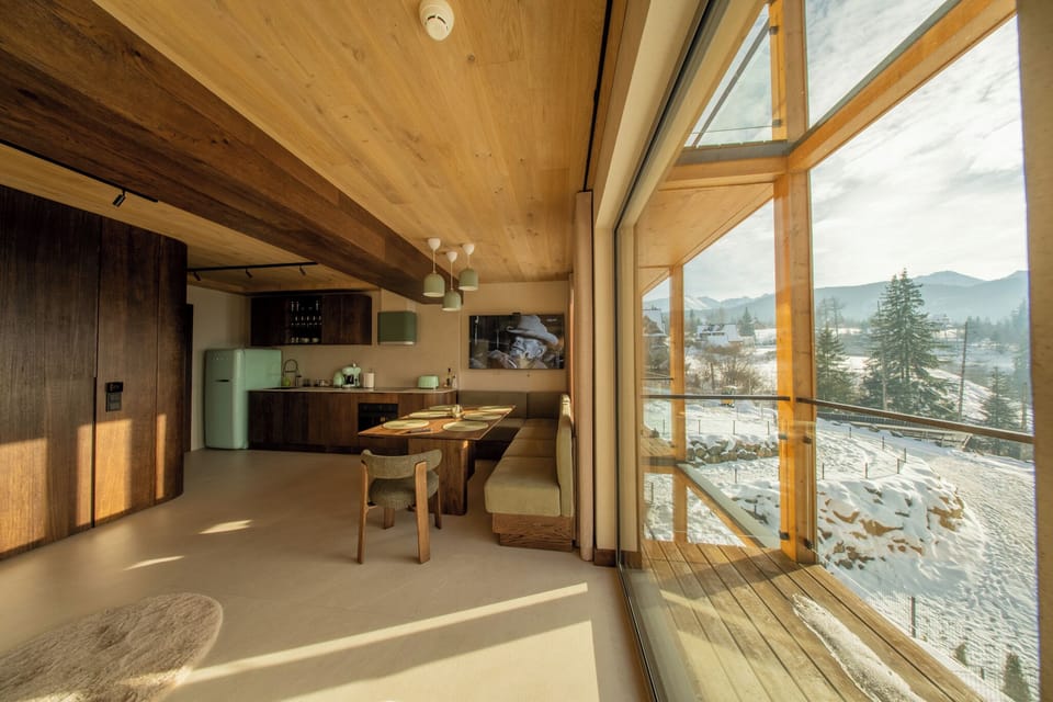 Luxury Apartment, Air conditioning, Mountain View | Interior