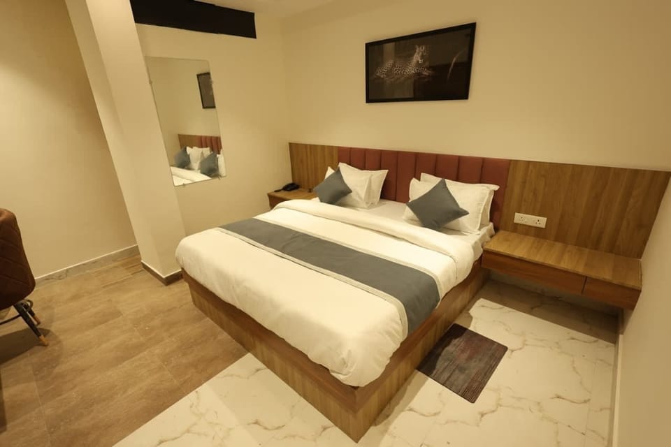 Deluxe Room, City View | WiFi (free)