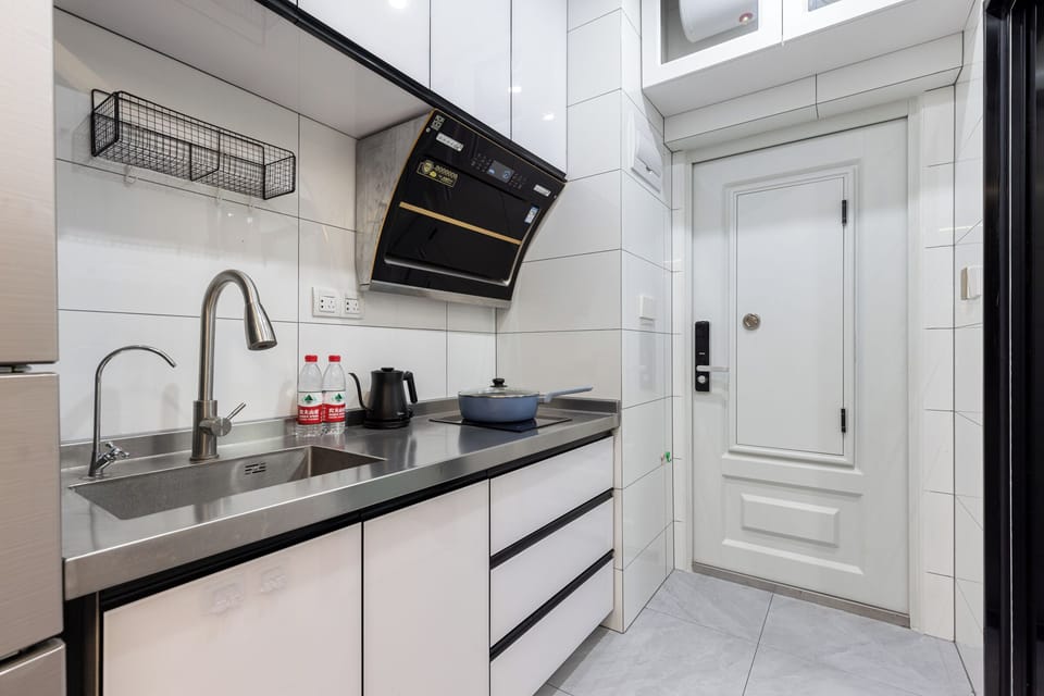 Superior Duplex | Private kitchenette | Fridge