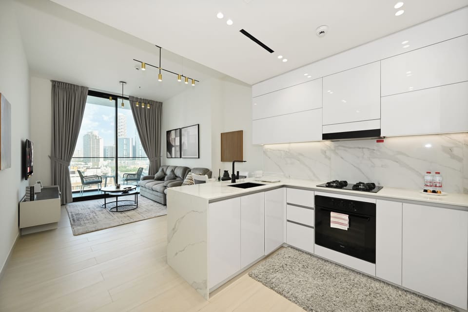 Apartment, Balcony | Private kitchen | Electric kettle