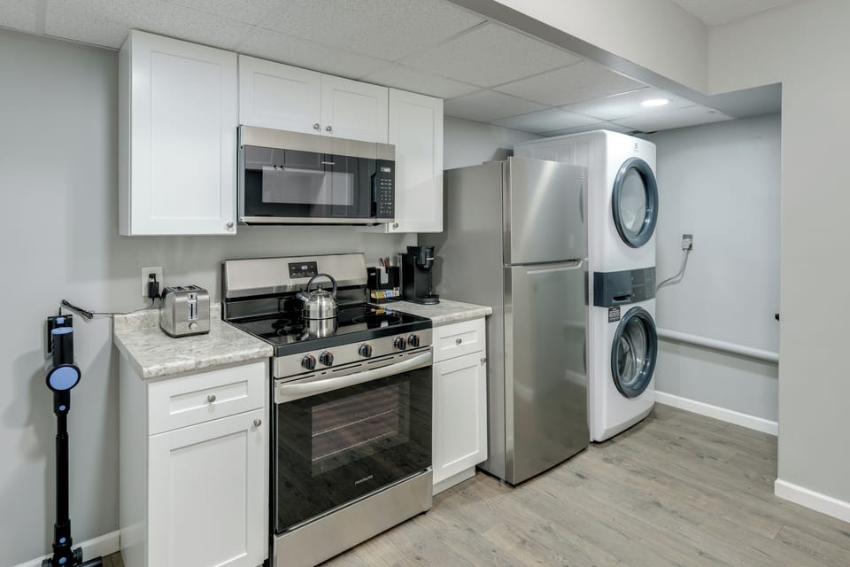 Kitchen | Dishwasher