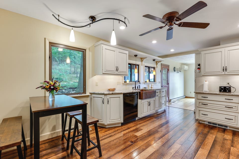 Kitchen | 1st Floor