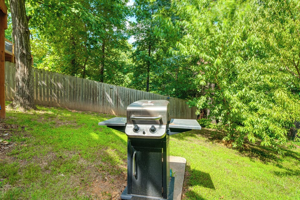 Shared Backyard Area