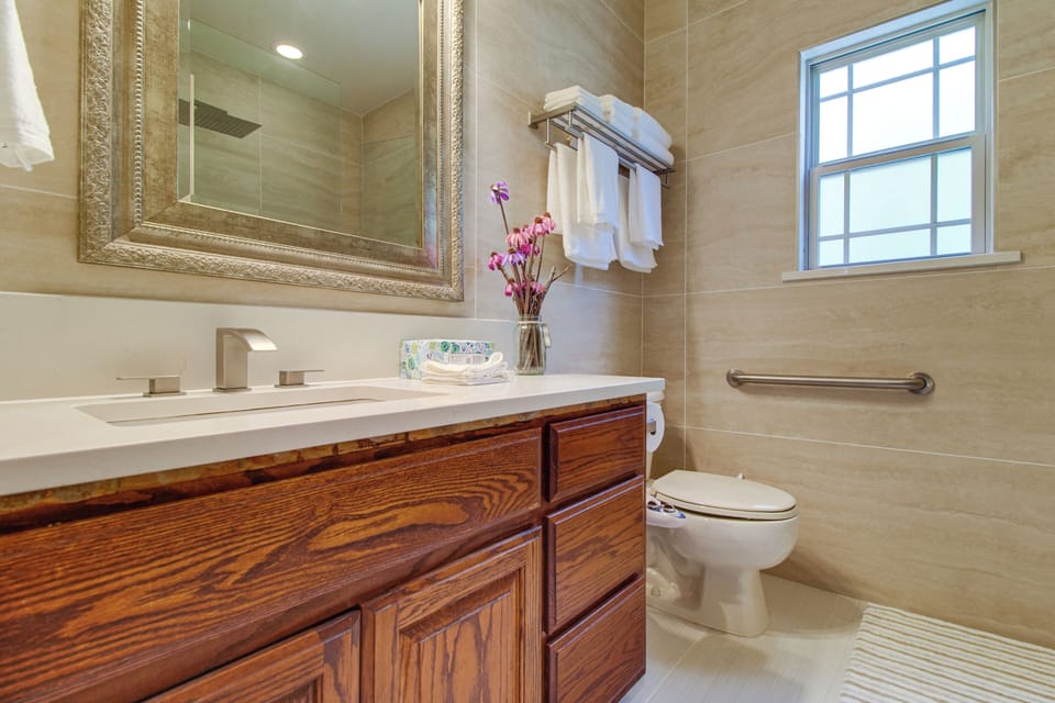 Full Bathroom