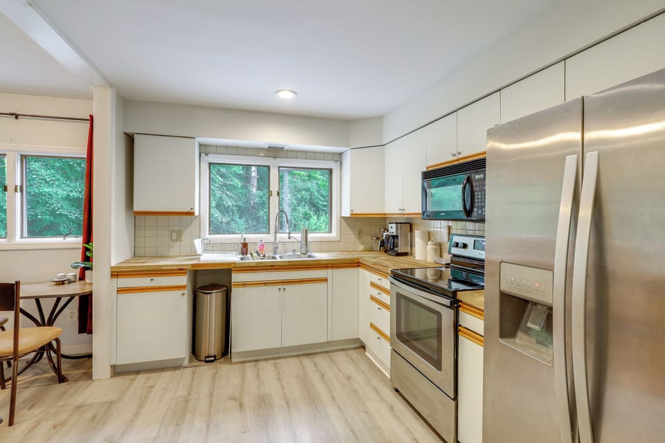 Kitchen | Addt'l Dining Table