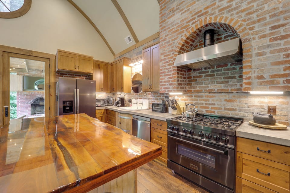 Kitchen | 1st Floor