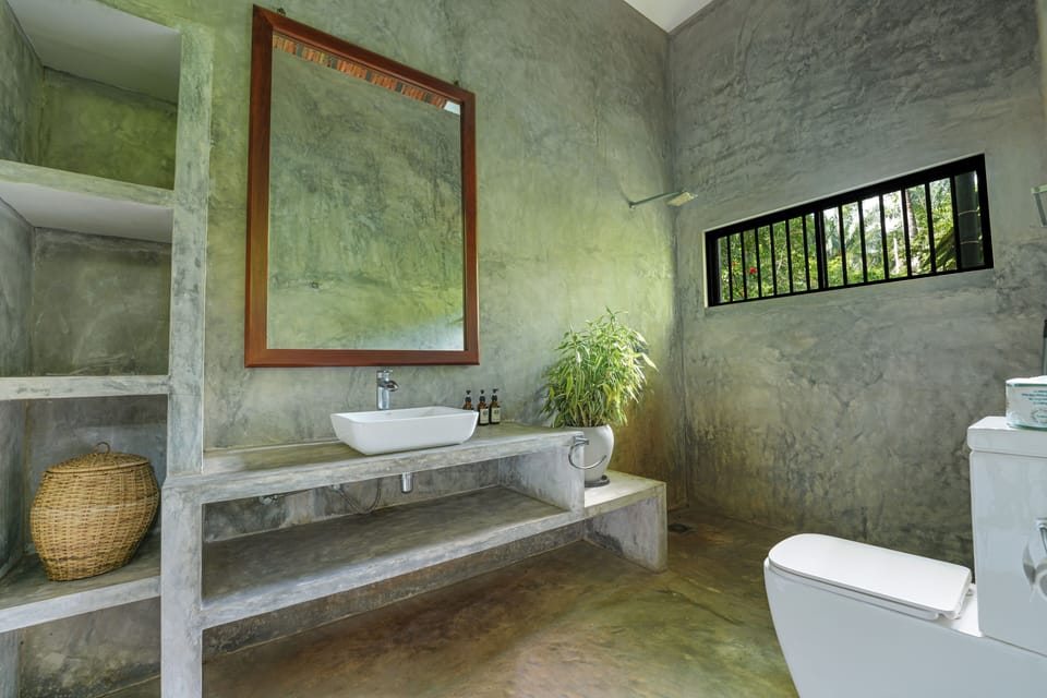 Exclusive Villa, Garden View | Bathroom | Shower, free toiletries, towels