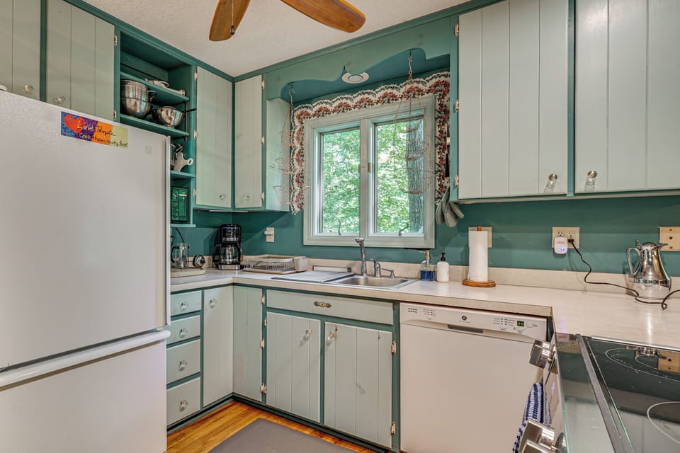 Kitchen | 1st Floor