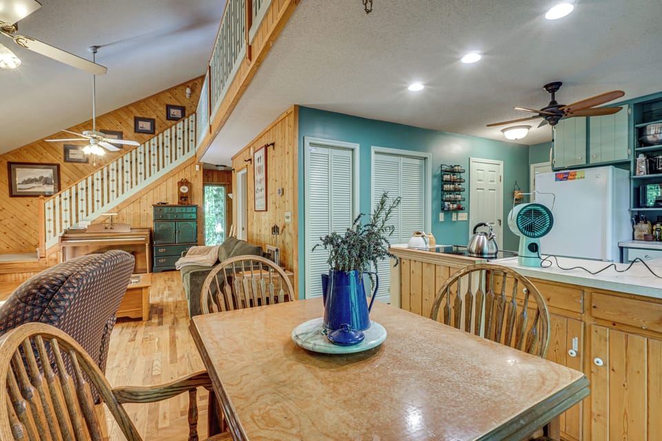 Dining Area | 1st Floor