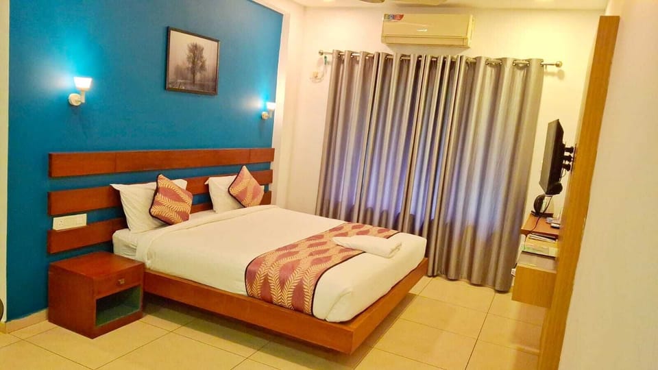 Deluxe Double Room | Iron/ironing board, WiFi (free)