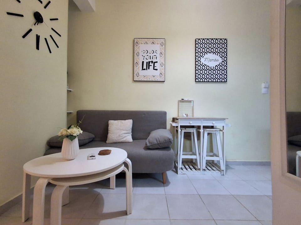 Apartment, Balcony | Living area