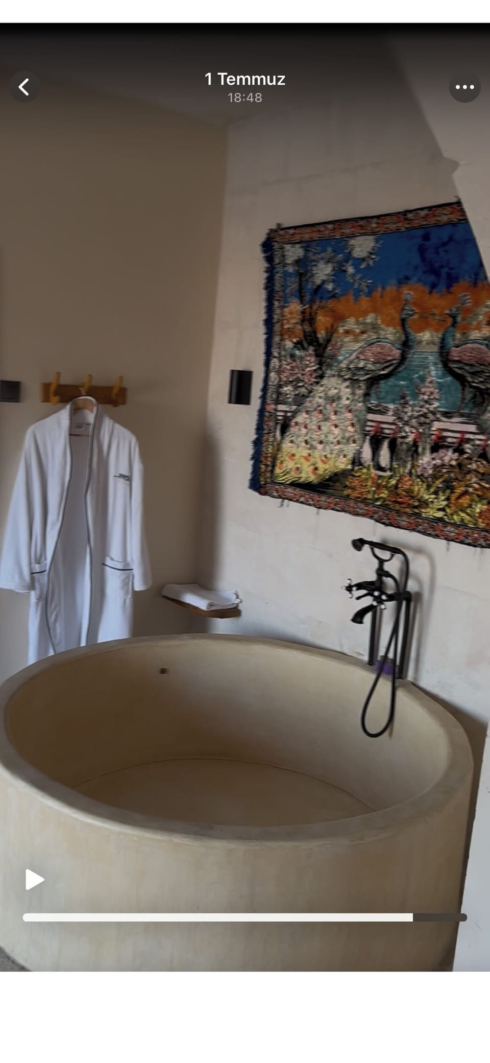 King Suite Mandara Oda Mezopotamya Manzarali | Bathroom | Hair dryer, slippers, towels, soap