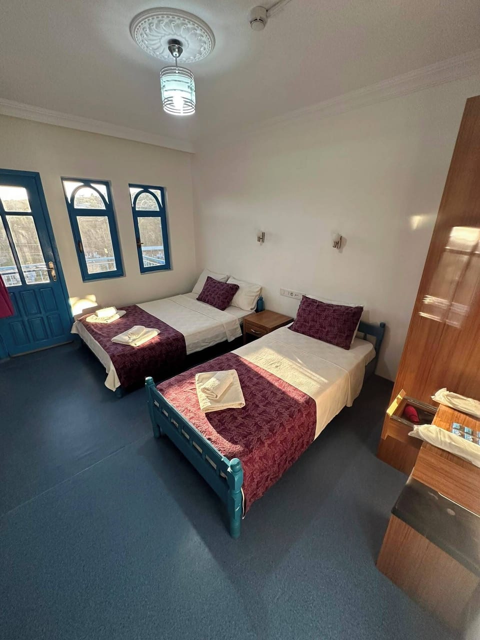 Classic Triple Room, Balcony | WiFi (free)