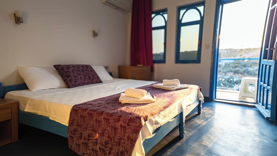 Classic Double Room, Balcony | WiFi (free)