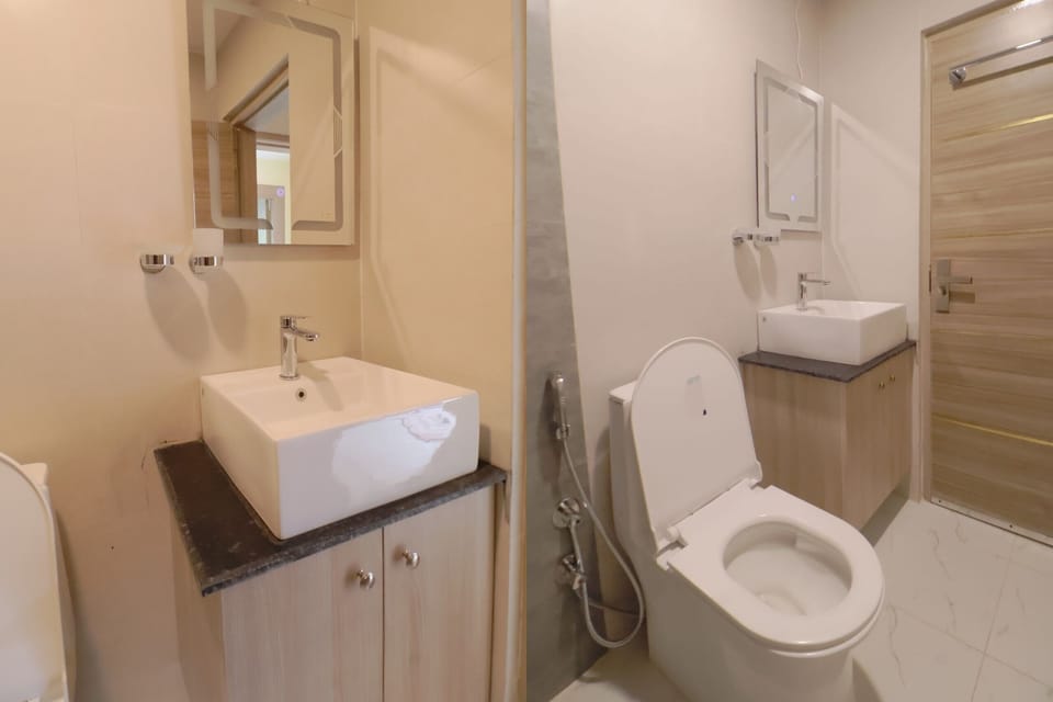 Superior Triple Room | Bathroom | Shower, towels, soap, shampoo