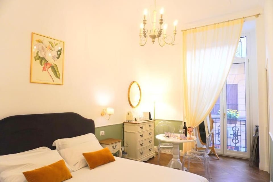 Classic Double Room, 1 King Bed, Balcony, City View | In-room safe, iron/ironing board (on request), WiFi (free)