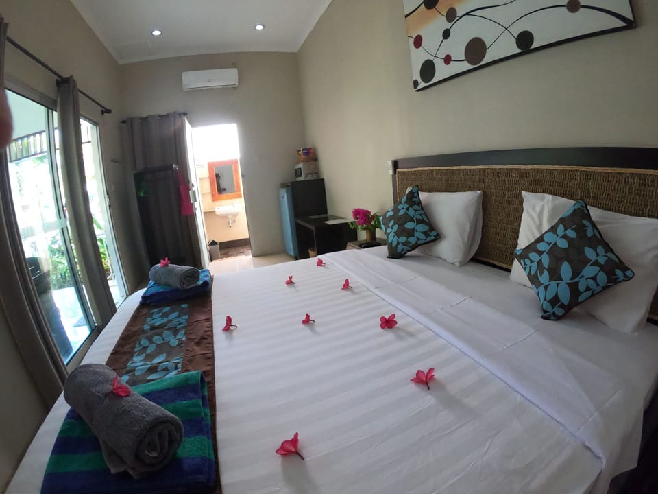 Deluxe Double Room | Minibar, in-room safe, desk, soundproofing