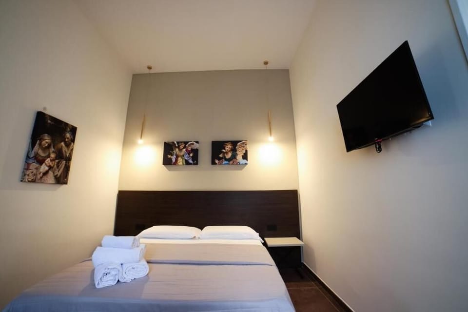 Standard Double Room, Courtyard View | In-room safe, blackout drapes, soundproofing