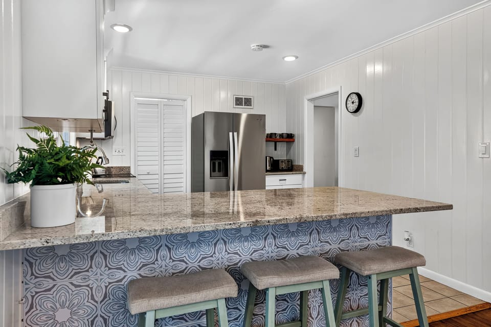 Kitchen with bar seating