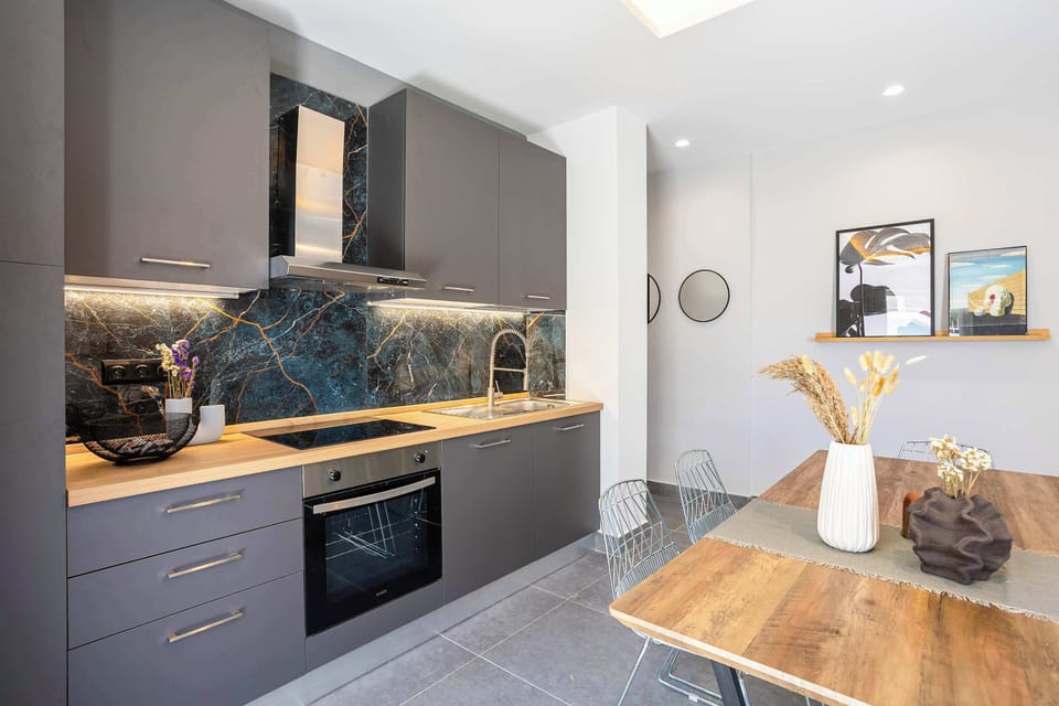 Fully equipped kitchen with generous workspace