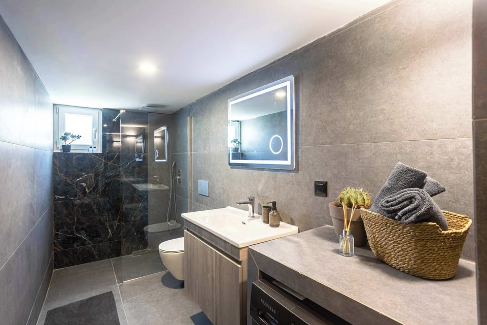 Contemporary bathroom with walk in shower