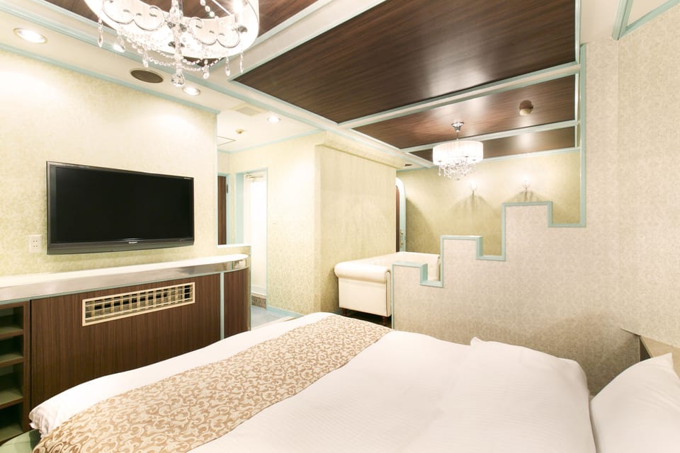 Junior Suite | Desk, soundproofing, WiFi (free), individually decorated