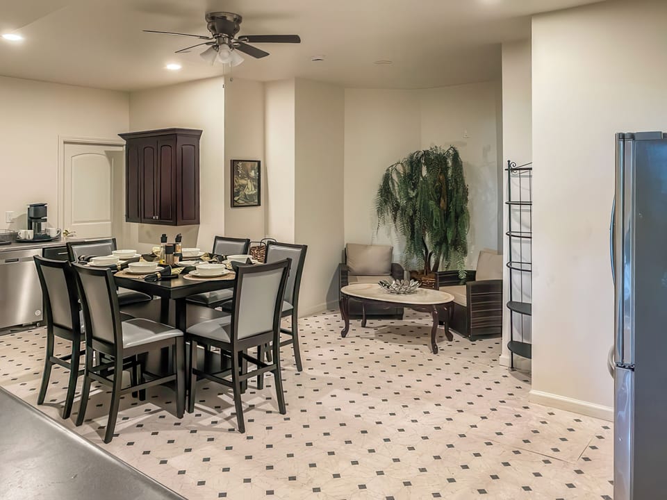 House, 3 Bedrooms, Garden View | Dining