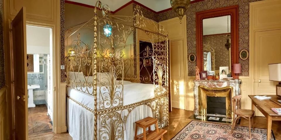 Blackout drapes, soundproofing, iron/ironing board (on request)