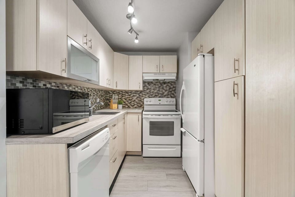 Fully equipped galley kitchen for short or extended stays