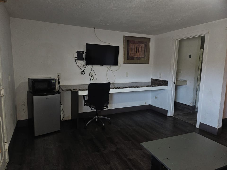 Basic Double Room | Interior