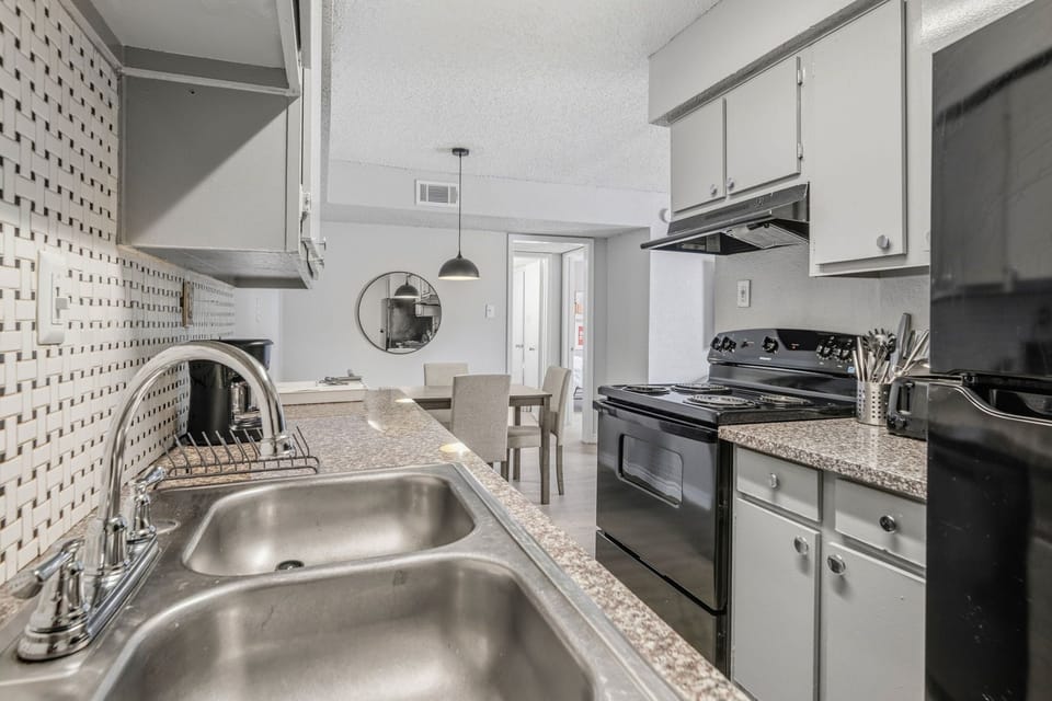 Apartment, Courtyard View | Private kitchen
