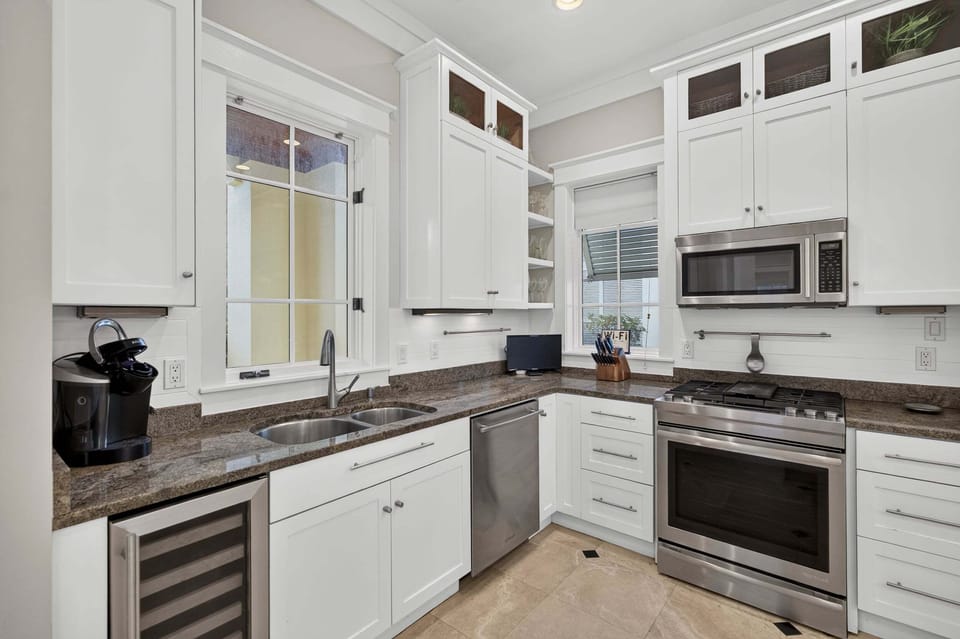 Hello Sunshine - Miramar Beach - Kitchen